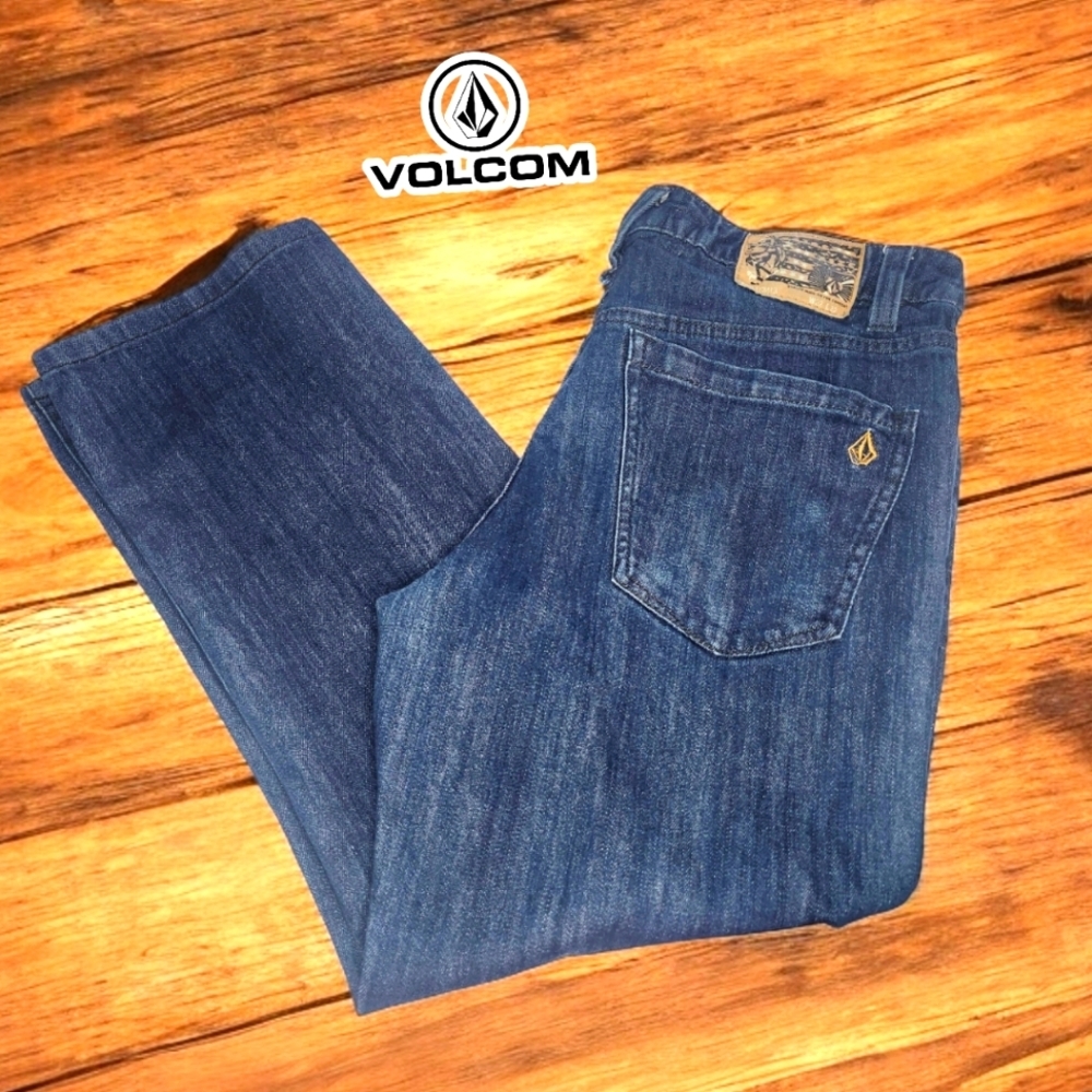 VOLCOM Kinkade Regular Fit- W32 SHORT